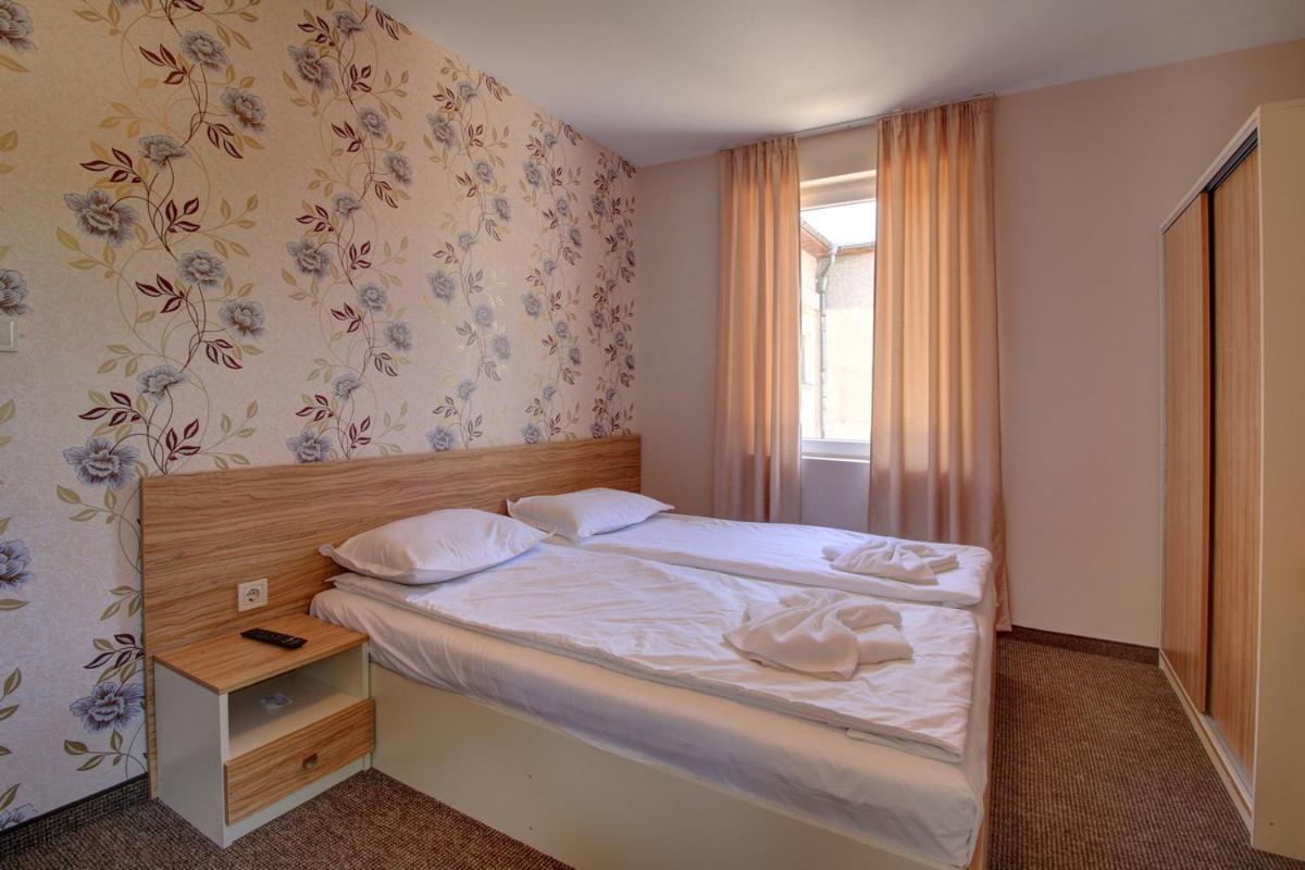 Mida Bed and Breakfast *